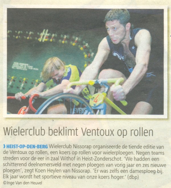 VoR in Het Nieuwblad van zaterdag 29 november 2009
Het Nieuwsblad vond onze 10e VoR net interessant genoeg voor een klein verslagje met foto in hun weekendeditie.
