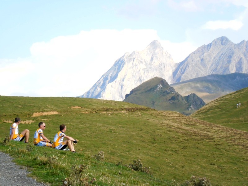 Afzien of genieten op de top van de Col d'Aubisque?