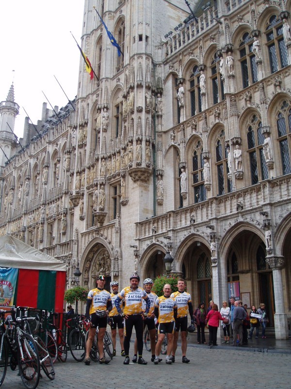 Klein Grut
Vergeleken met het prachtige statige stadhuis
