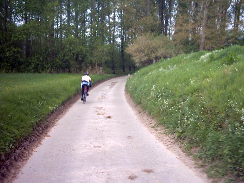 Eggie Het Bos In 2
Hier duikt Eggie dat 'gat' in...
