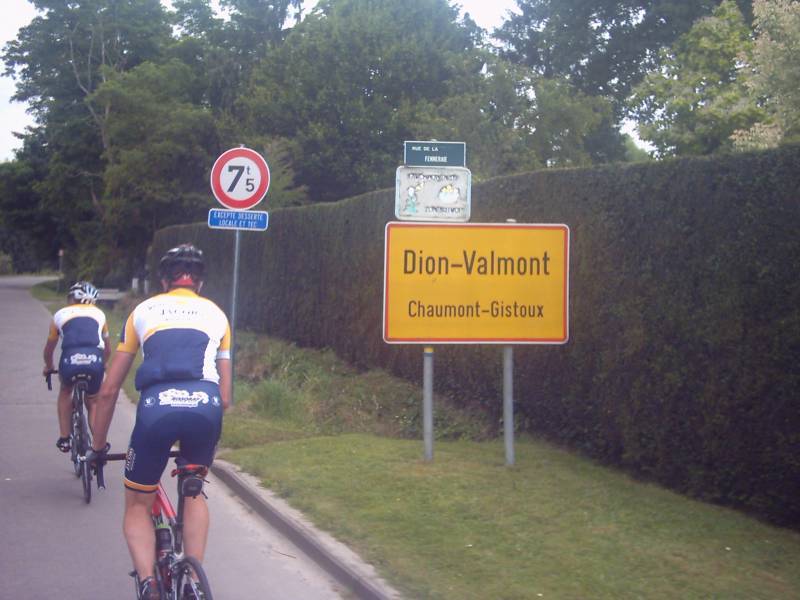 Ommetje Dion-Valmont
Dion-Valmont, een onbekende buurgemeente van Waver, heel mooi om doorheen te fietsen.
