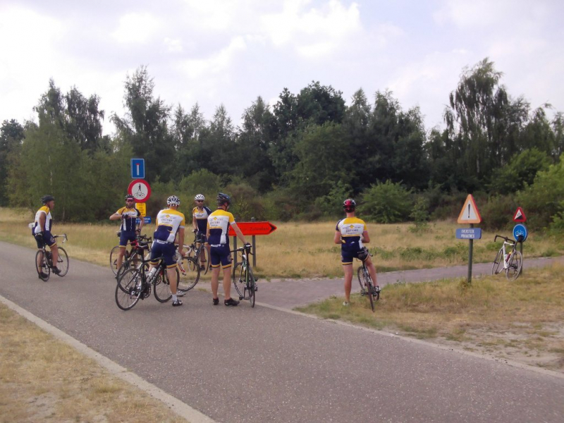 Plas Pauze 2
Iedereen klaar voor de eerste zware helling van de dag...
