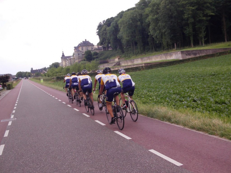 Kasteel Neercanne 2
Op weg naar Kanne, waar de brug over de Maas ons terug op weg naar Heist moet brengen.
