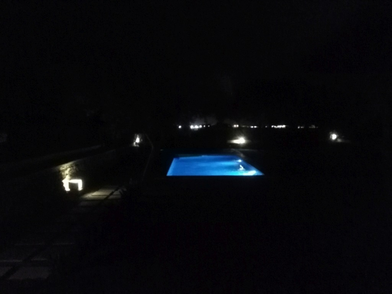 nightview zwembad
