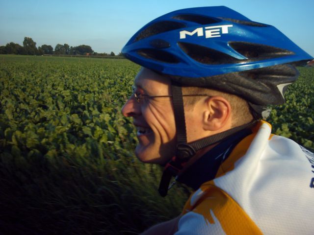 Johan smiling.
I invited my other palls of Nissorap just 2 days before the trip to make this ride. So I was really proud to have this group to make the ride.  Making a trip with a few friends on a race bike, that was the plan.
Keywords: Johan