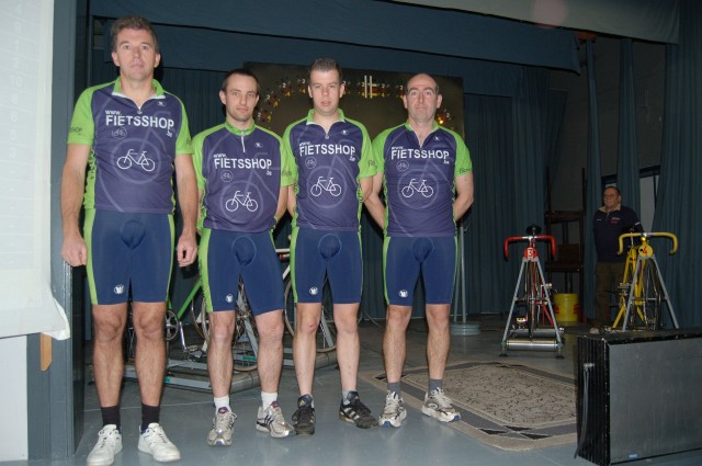 Fietsshop Racers
Ploegvoorstelling
