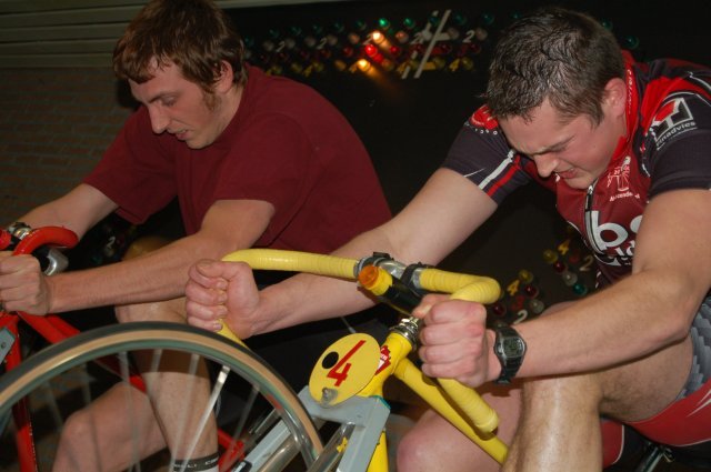 Ruben Verhaeghe (Gigabike), Nicky Lambrechts (MTB De Schotters)
Rit 3.3.3.
