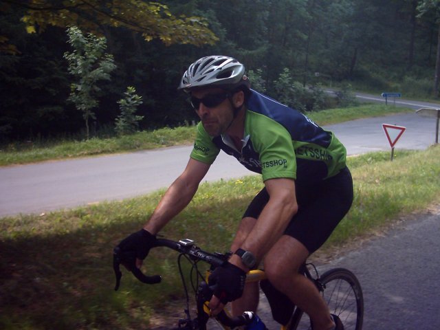 Fietsshopper Luc rijdt zijn eerste Ardennenrit.
Ondanks een -verwacht- minder einde toch een zeer opmerkelijke prestatie voor een eerste keer vond iedereen.
