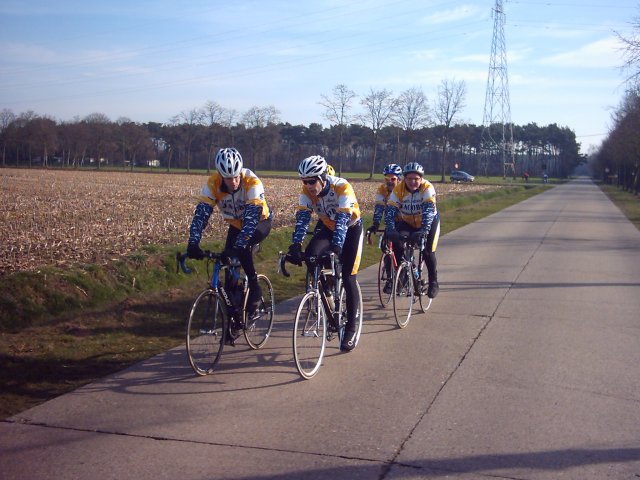 Warre en Rafke leiden
Warre en Rafke deden deze laatste kilometers de kop

