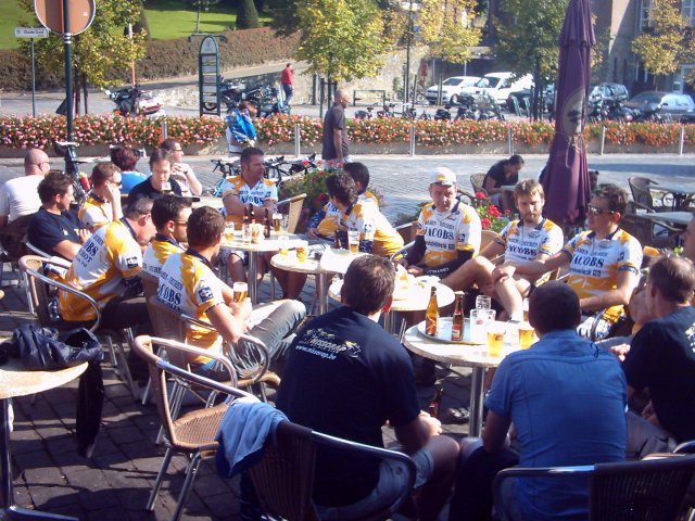 Terras van 't Pleintje 1
Iedereen was snel gezeten en bediend 
