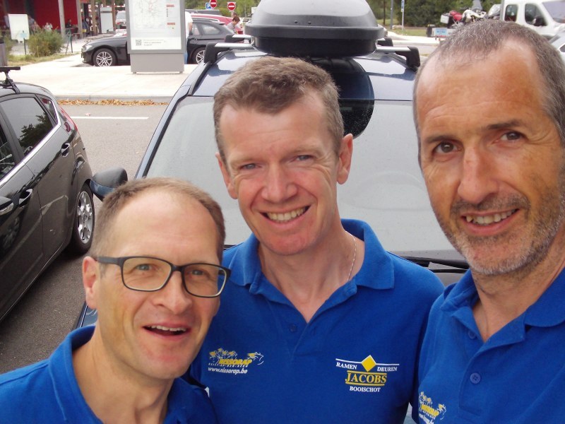 Trio Selfie
Een treffend beeld van het groepsgevoel onderweg.
