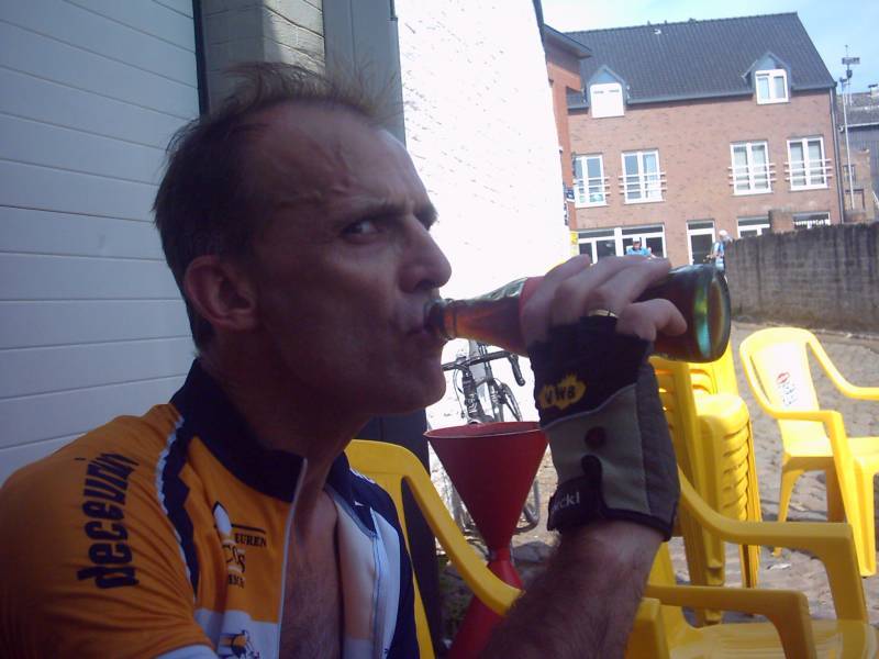 Ravitaillering 2
Warre even bijtanken
