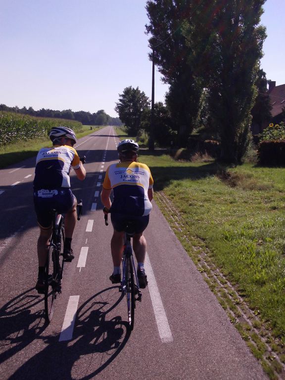 In Holland 2
Dan is er veel tijd om uit te leggen vanwaar die vakantiebenen komen, en waar die overal geweest zijn.
