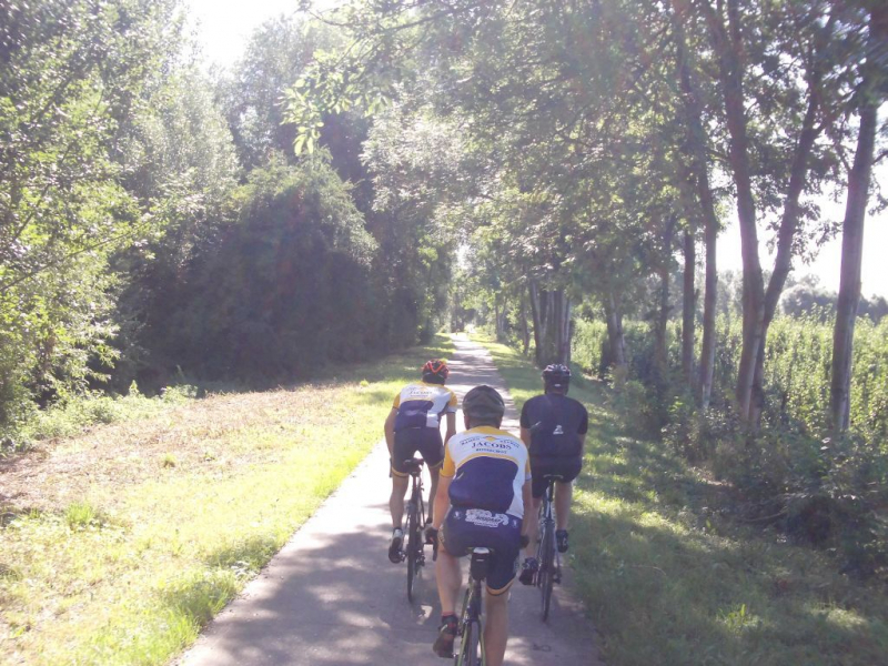 Vallei Van De Gete 4
Op weg naar Zoutleeuw volgen we de oude spoorwegbedding.
