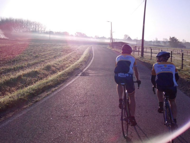 Gelaagde Mist
De ochtendnevel was een voorbode van goed weer. Even was het een frisse start, maar dat duurde niet lang.
