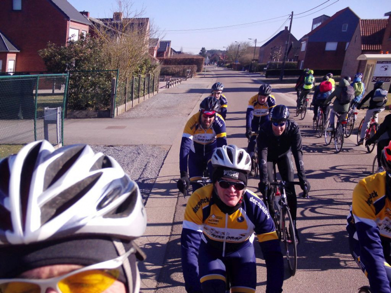 Groep Van Voor 1
Op terugweg door Hulshout een foto van de groep langs voor.
